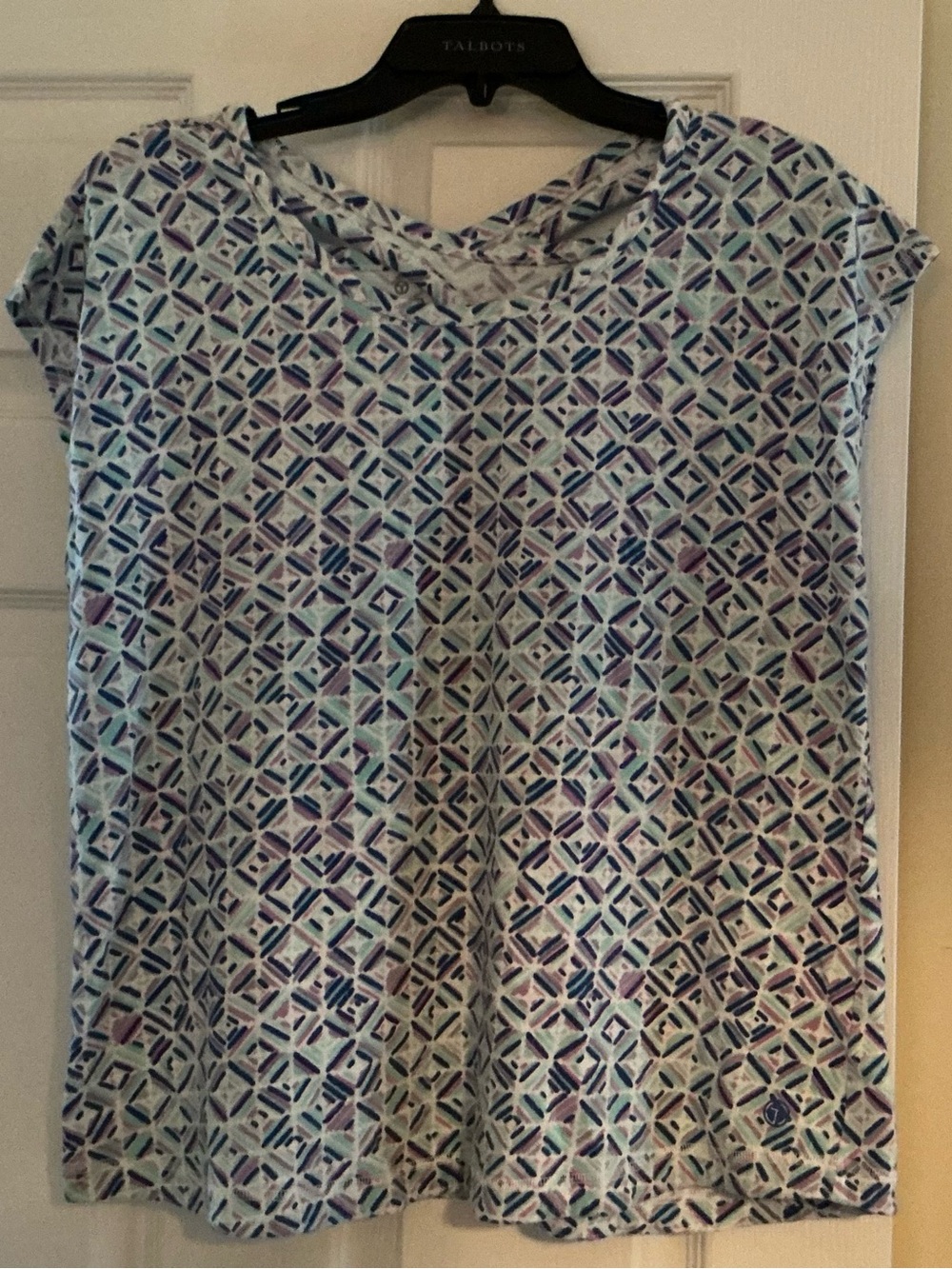 Talbots Keyhole back tee- watercolor tile.
